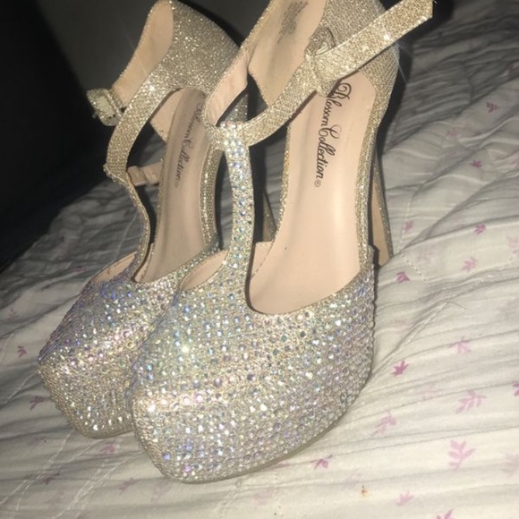 Heels - Picture 2 of 4